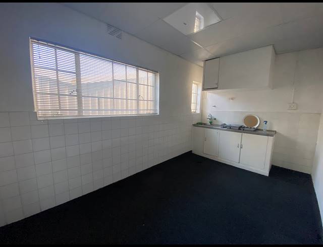 73M² OFFICE TO LET IN PAARDEN EILAND